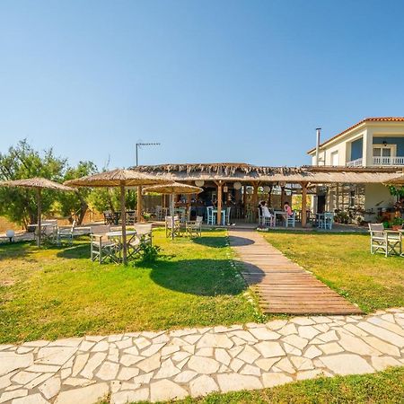 Chloe Apartments Ликсури Экстерьер фото