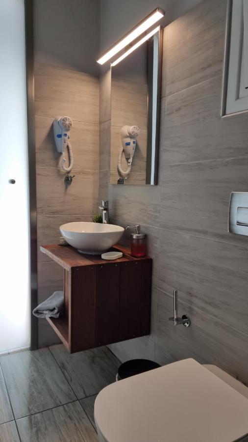 Chloe Apartments Ликсури Экстерьер фото